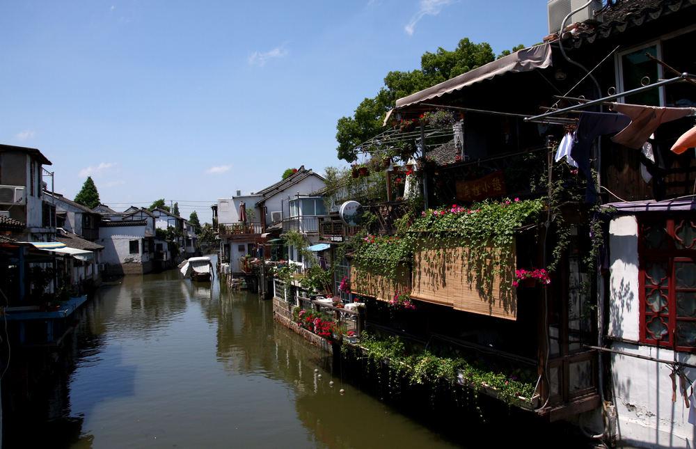 新建长赣铁路黄花机场段先期实施工程机场东隧道正式开工